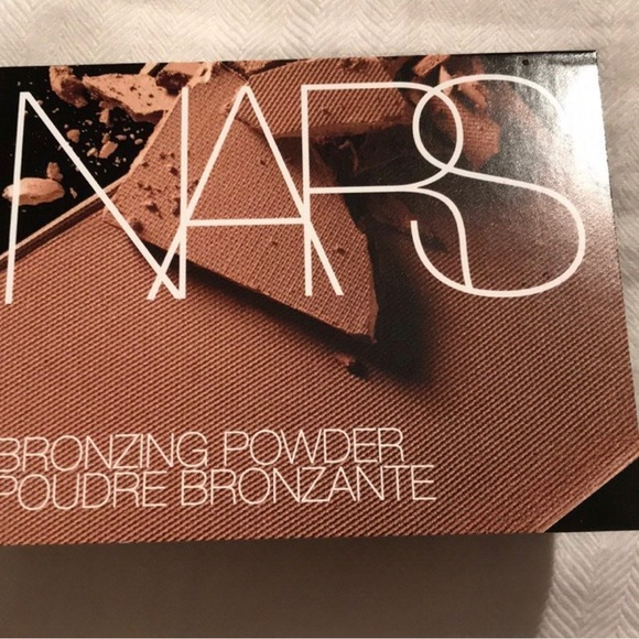 New and sealed NARS bundle. - Picture 4 of 5